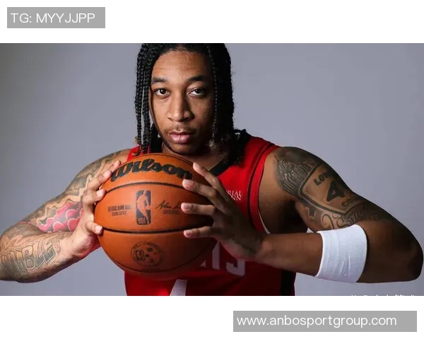 乌度卡称赞戴维森在场上决策能力期待他在球队的表现