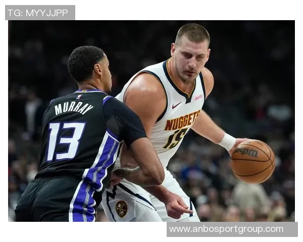 约基奇对阵鹈鹕表现惊艳近15场比赛12次三双助掘金战绩优异