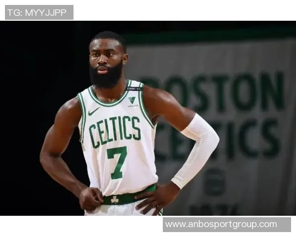 杰伦布朗成为凯尔特人历史上第三位开赛18场得分突破500的球员